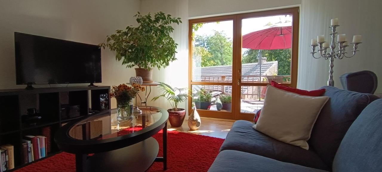 Schlossparkferienwohnungen Rheinsberg Mit Garten Extérieur photo