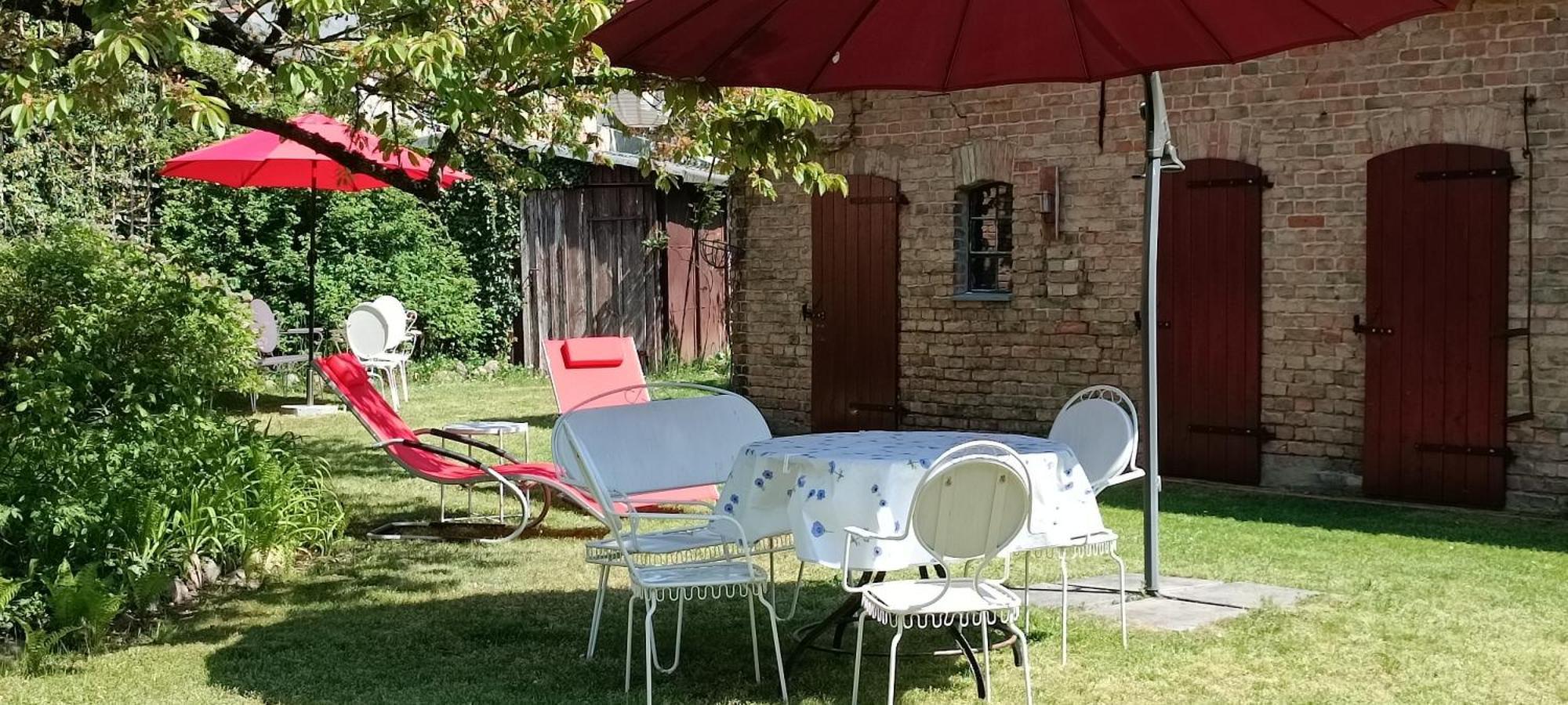 Schlossparkferienwohnungen Rheinsberg Mit Garten Extérieur photo